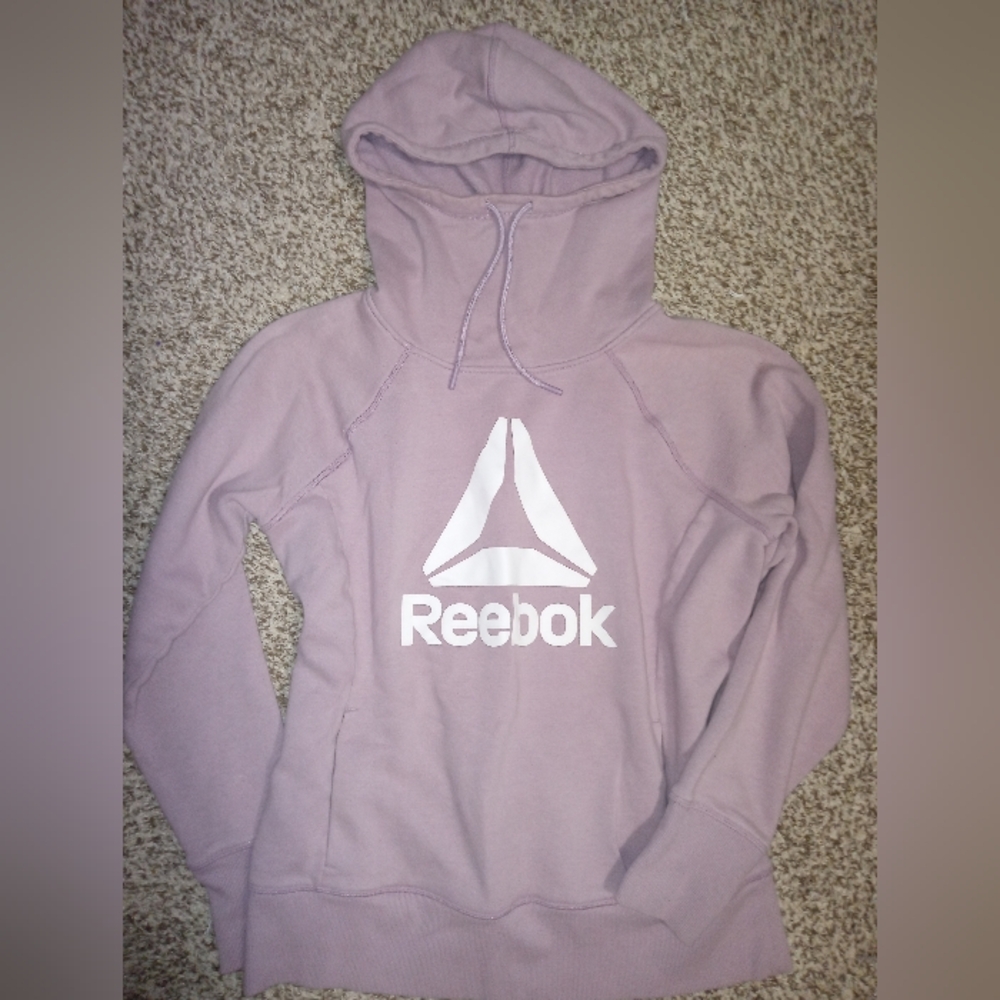 Women's Reebok sweatshirt